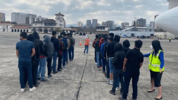 En 4 meses más de 4 mil 800 veracruzanos han sido repatriados de EU
