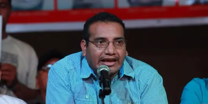 Vidulfo Rosales renuncia como abogado de los familiares de los 43 normalistas de Ayotzinapa