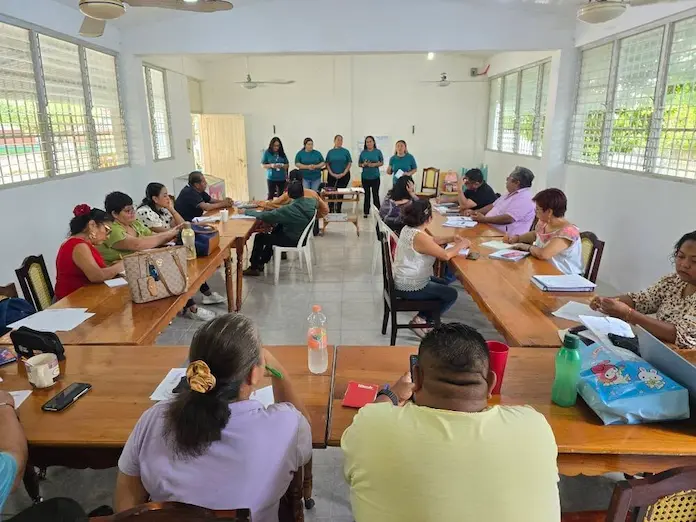 Imparten en Catemaco taller de información a docentes de la Primaria Miguel Alemán sobre prevención de la violencia y abuso sexual en adolescentes