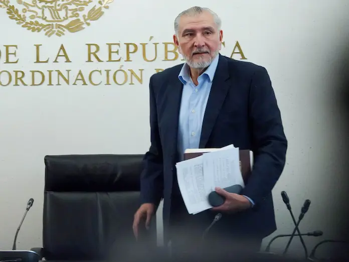 Adán Augusto López estaría en una situación de evasión o elusión fiscal, advierten