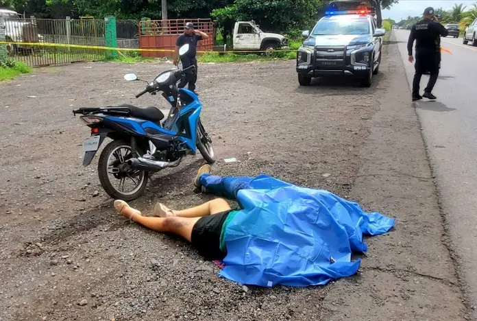 Asesinan a pareja en carretera de Ángel R. Cabada, en Veracruz