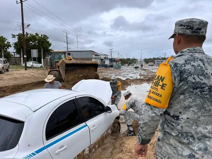 Huracán ‘Lorena’ se degrada a tormenta tropical pero siguen lluvias en el Pacífico