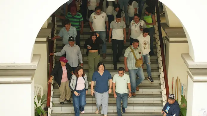 Con simulacro de sismo, Alcaldesa y personal del Ayuntamiento de San Andrés Tuxtla conmemoran el Día Nacional de la Protección Civil