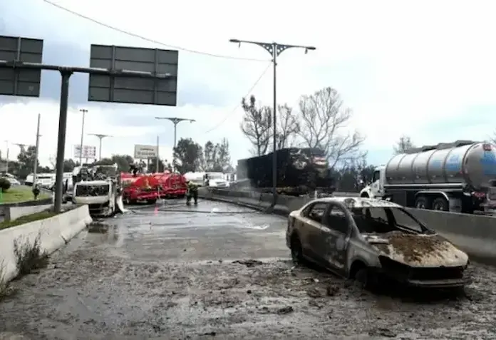 Giovanny y otro joven, veracruzanos heridos en explosión de pipa en Iztapalapa