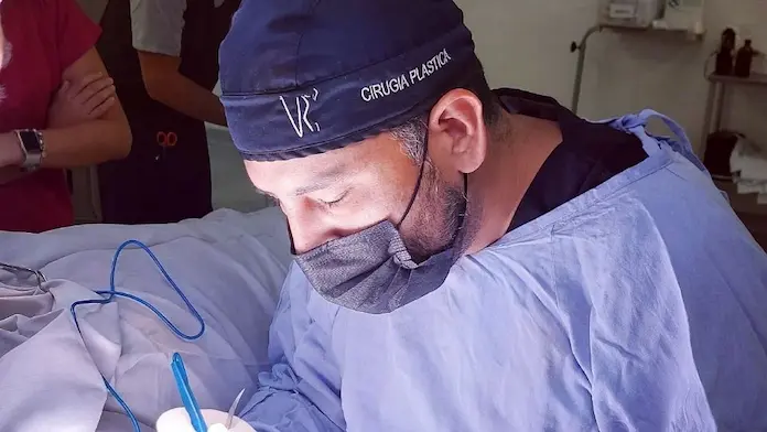 Suspenden a médico que operó a Paloma Nicole, adolescente que falleció tras cirugía estética
