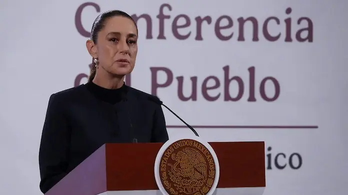 Sheinbaum ‘batea’ a Salinas Pliego: ‘no es una negociación en lo oscurito, es que pague lo que debe de impuestos’