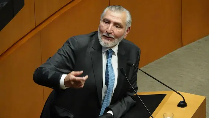 Adán Augusto López admite amistad con empresario tabasqueño señalado de «huachicol», pero niega ser parte del entramado de corrupción