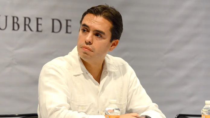 Niegan amparo a Fernando Charleston, exsecretario de Finanzas, por peculado en Veracruz