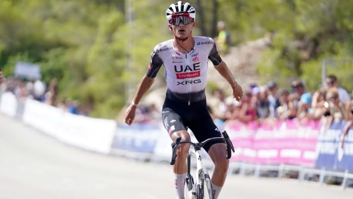 Isaac del Toro consigue su décimo triunfo de la temporada al conquistar el GP Industria y Artigianato