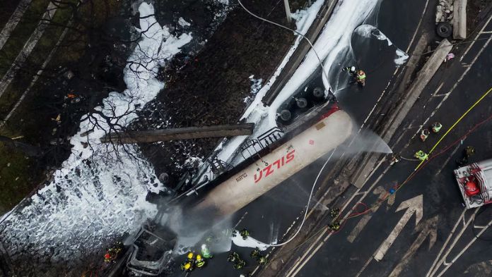 Van 13 muertos por explosión en el Puente de la Concordia