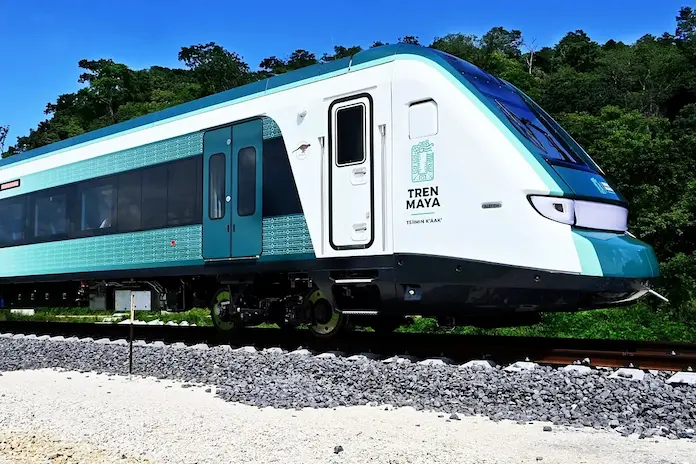 Nueva falla del Tren Maya; “Problemas Técnicos” dejan sin viajar a decenas de pasajeros en terminal de Chetumal