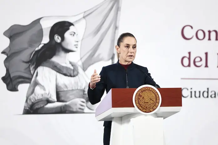 Sheinbaum dice que no hay “certeza” que grupos criminales ayuden a afectados por lluvias