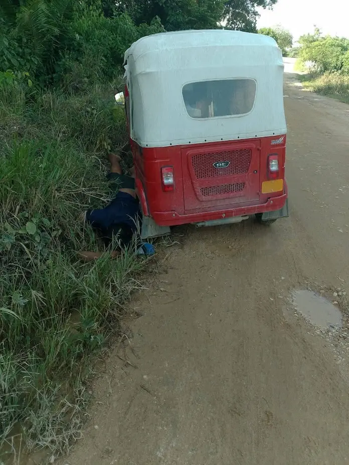Balean a mototaxista