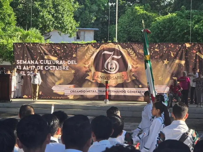 Conmemoran el 75° aniversario de la Escuela “Presidente Miguel Alemán”, de Catemaco