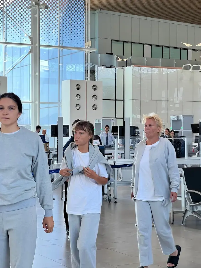 Israel deporta a Greta Thunberg y 170 activistas de la Flotilla Global Sumud