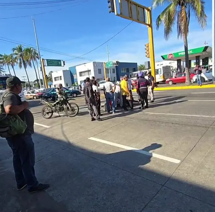 Joven pierde la vida tras ser atropellada por un camión urbano, en Veracruz