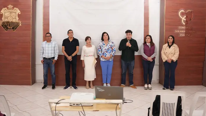 Presentan en sala de cabildos de San Andrés Tuxtla, ponencia magistral sobre hallazgos arqueológicos en Costa de Oro