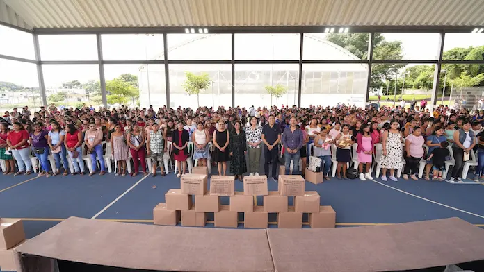Realiza DIF Municipal de San Andrés Tuxtla, entrega del programa “Mil días de vida” 2025