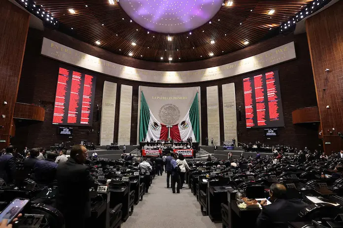 Diputados aprueban la reforma a la Ley Aduanera; mantienen entrada en vigor hasta enero de 2026
