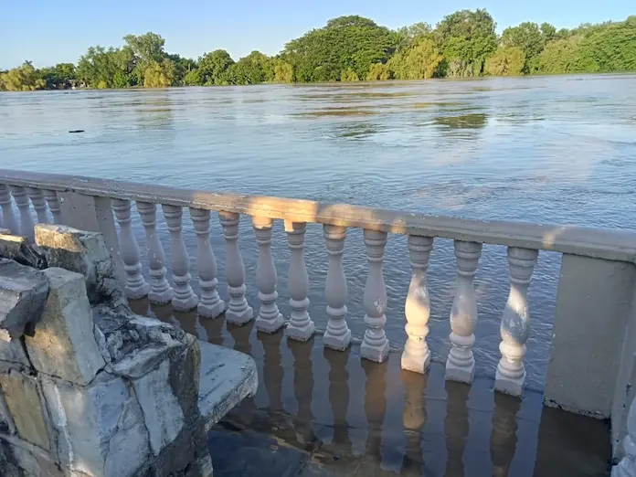 Reportan desborde del río Pánuco, al norte de Veracruz