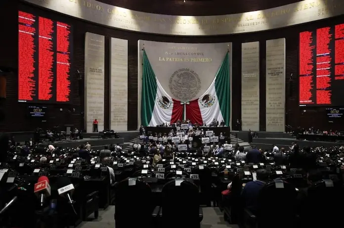 Diputados aprueban en comisiones dictamen de reforma a la Ley de Amparo