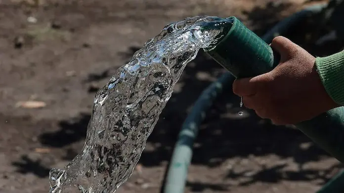 Buscarán castigar con cárcel el robo de agua potable