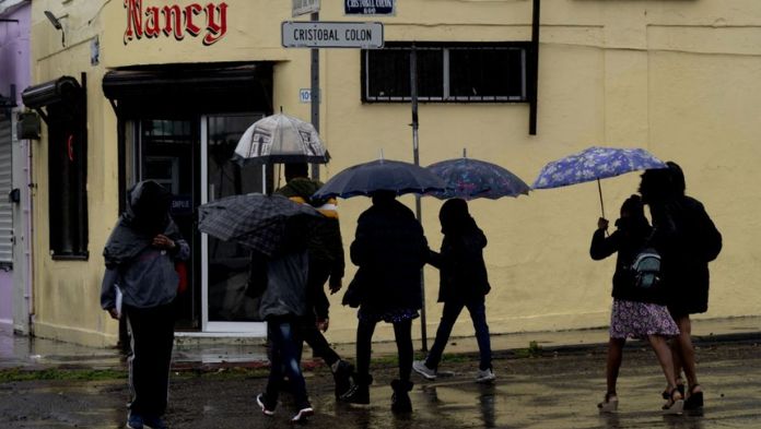 Fuertes lluvias y FRENTE FRÍO azotarán a estos estados del martes 14 al viernes 16 de octubre