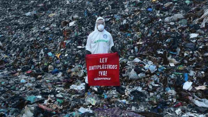 Organizaciones denuncian omisiones del Congreso y la Semarnat para prohibir plásticos de un solo uso