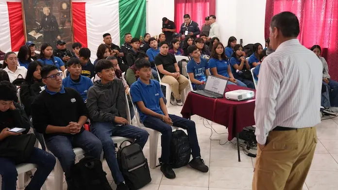 Gobierno Municipal promueve la Prevención de la Violencia Familiar y la Igualdad con Plática Informativa