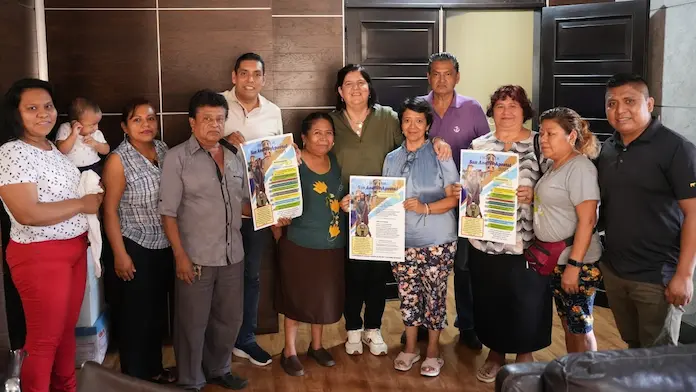 Mayordomía y Gobierno Municipal presentan cartel oficial de las Fiestas Patronales de San Andrés Apóstol 2025