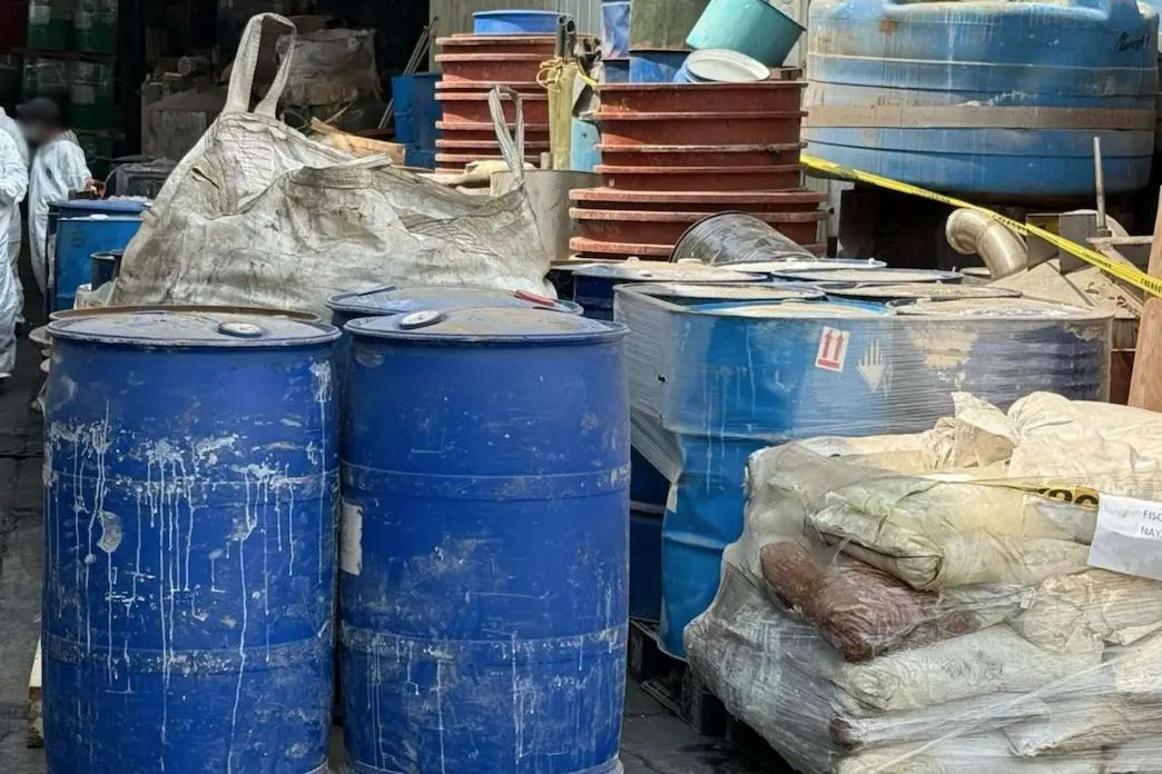 China ‘complace’ a Trump: Exigirá a México y Canadá licencias para exportar precursores de fentanilo