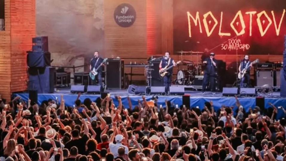 “Nos escribió el panzón millonario”: Paco Ayala responde a señalamientos de José Ramón López Beltrán contra Molotov