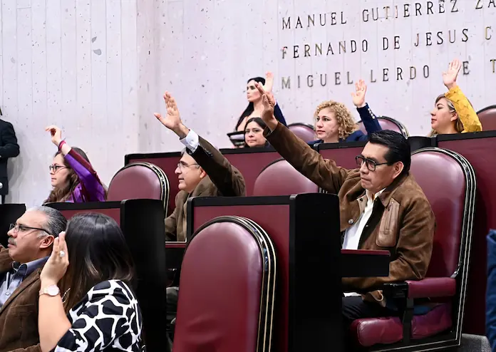 Congreso avala reforma para que gobernadora remueva y nombre fiscal de Veracruz
