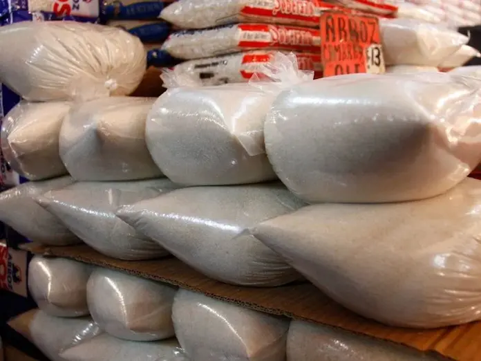 México eleva aranceles al azúcar hasta 210%