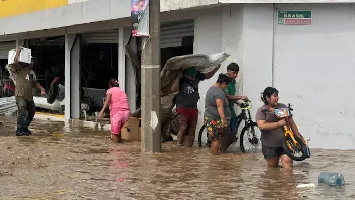 Por decreto, afectados por inundaciones en 11 municipios de Veracruz exentarán estos impuestos