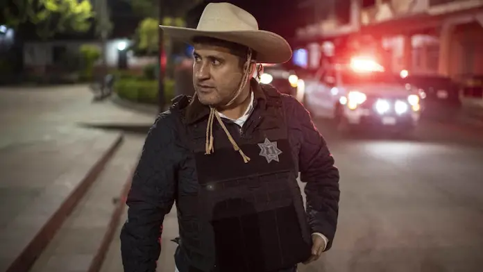 Hallan muertos a dos jóvenes implicados en asesinato del alcalde Carlos Manzo