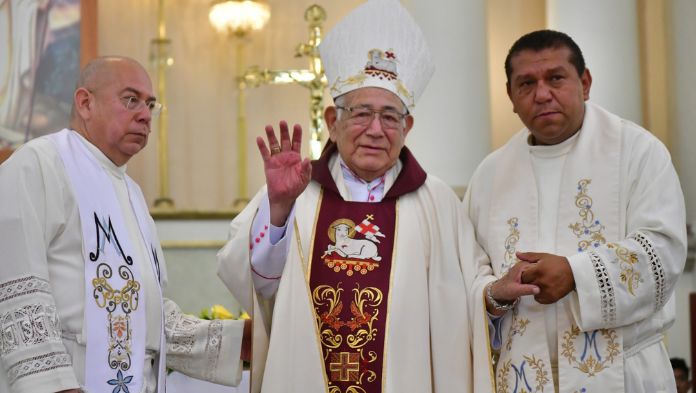Delicado de salud Lorenzo Cárdenas Aregullín, obispo emérito de Papantla