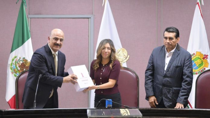 Entregan primer informe de Rocío Nahle al Congreso de Veracruz