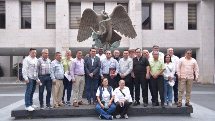 Reforma laboral en Veracruz es retirada tras presión sindical