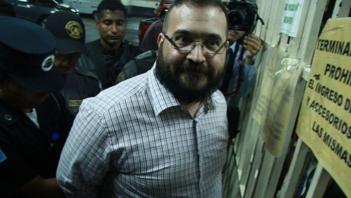 Javier Duarte se queda en prisión; jueza le niega libertad anticipada