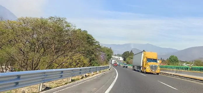 Transportistas reportan alza de 20% en inseguridad en carreteras
