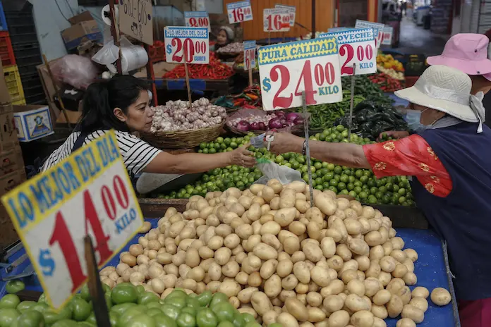 Inflación en México se ubica en 3.72% durante la primera quincena de diciembre de 2025, ¿cuáles son los productos que subieron?