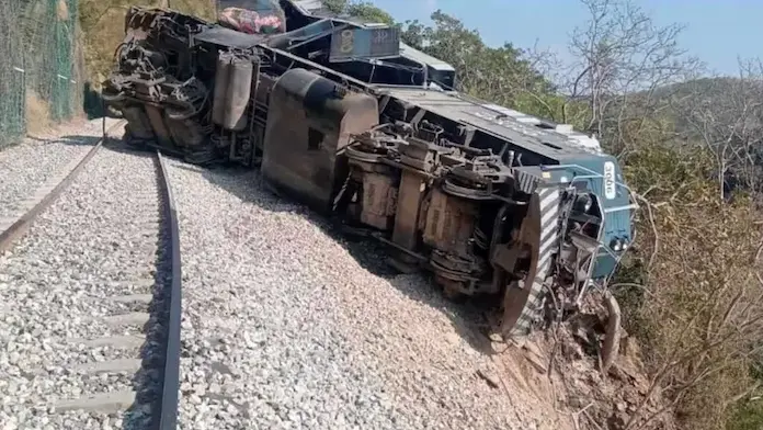 Identifican a los fallecidos por descarrilamiento del Tren Interoceánico en Oaxaca