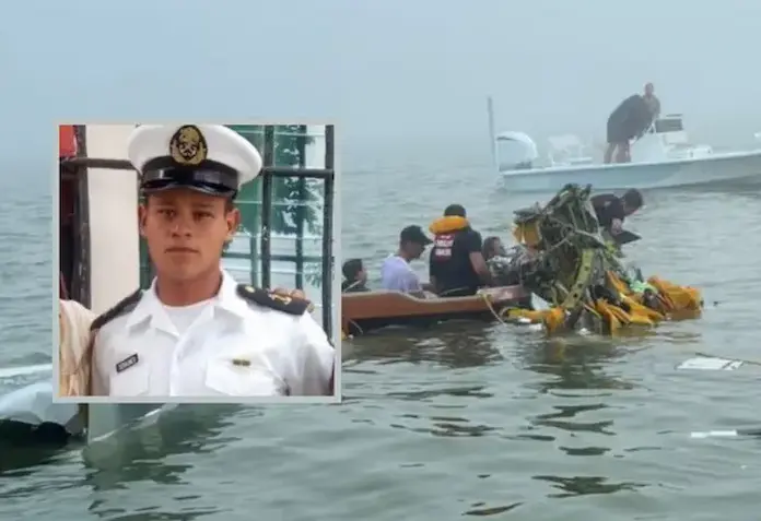 Dos marinos veracruzanos mueren tras desplome de aeronave en Texas