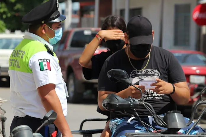 Motociclistas exigen sanciones por circular sin casco en Xalapa, Veracruz