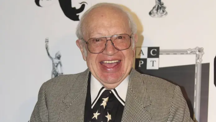 Muere Eduardo Manzano, comediante de ‘Una familia de 10’ y ‘Los Polivoces’: ‘La vida bajó el telón’