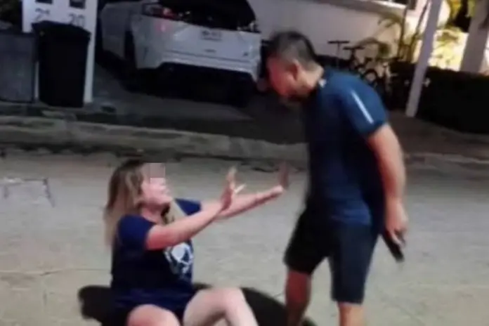 Solicitan suspender a juez de Quintana Roo tras ser exhibido amenazando con arma a una mujer en Cancún