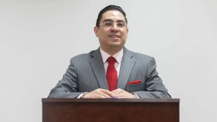 Cancela EU visa al director general de Investigación Aduanera