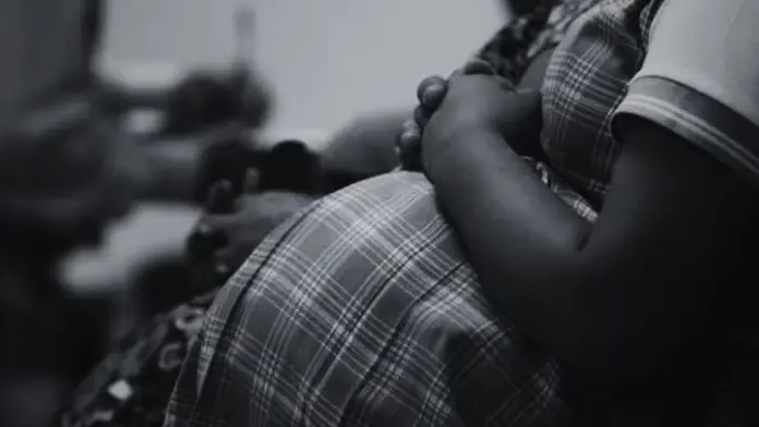 Niña de 10 años permanece en estado grave tras dar a luz en San Cristóbal de las Casas, Chiapas