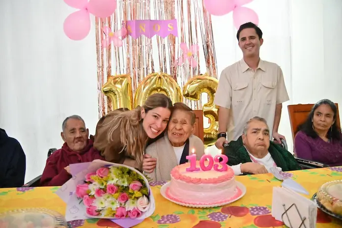 Presidenta del DIF Municipal, Andrea Vargas encabeza emotiva visita al asilo “Asunción de María”